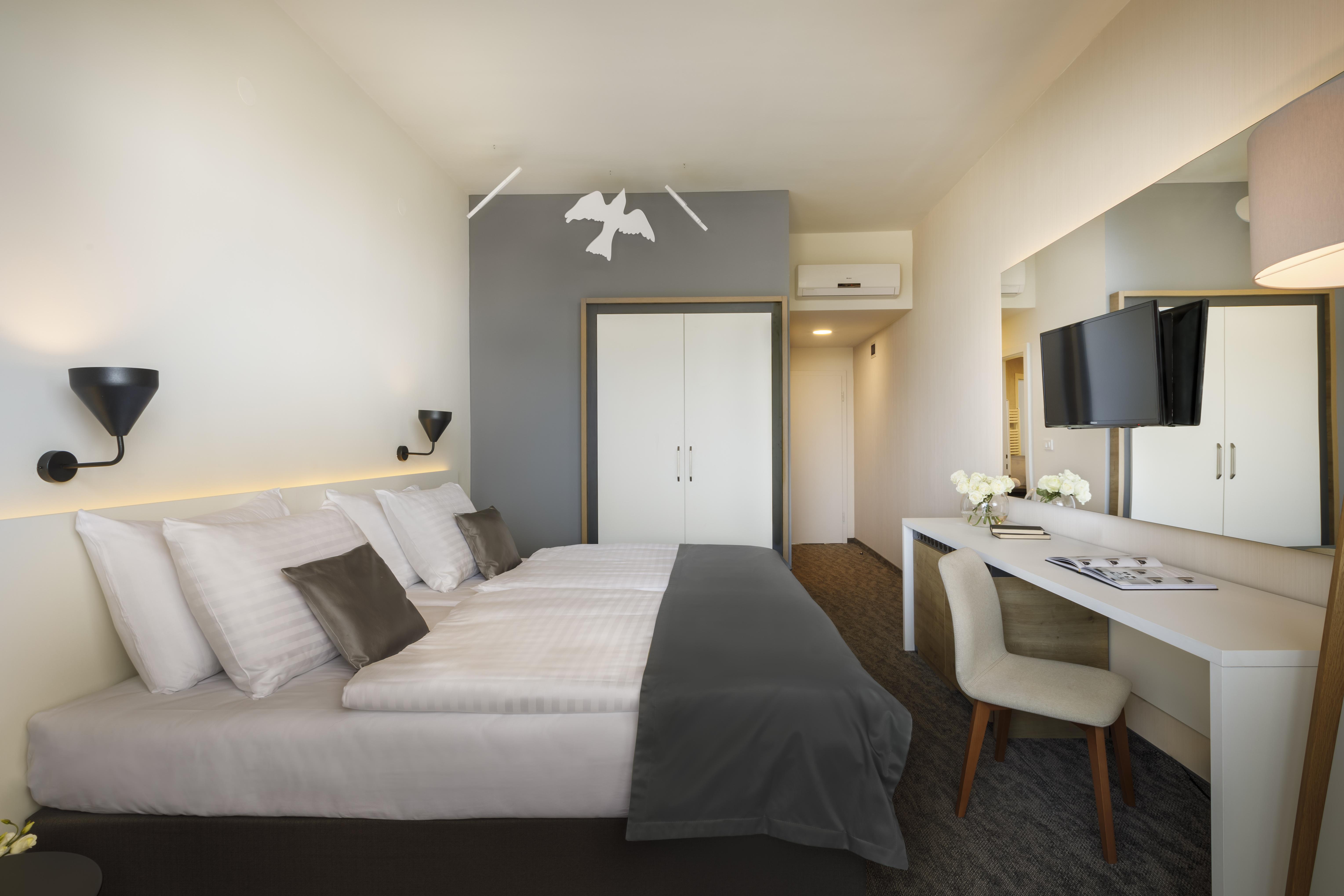 Remisens Albatros Hotell
