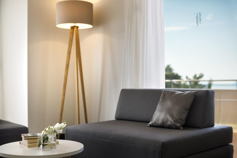 Remisens Albatros Hotell